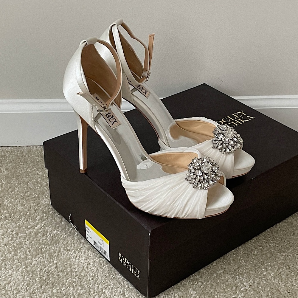 Badgley Mischka embellished wedding satin white shoes heels
